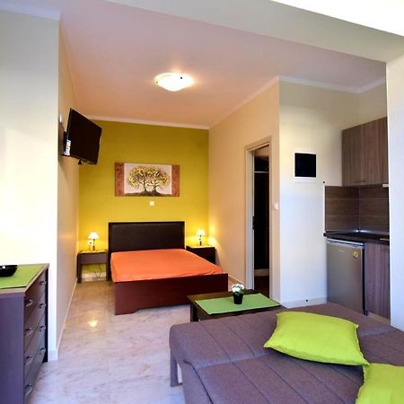 Elia Beach Modern Suites Flogita Esterno foto