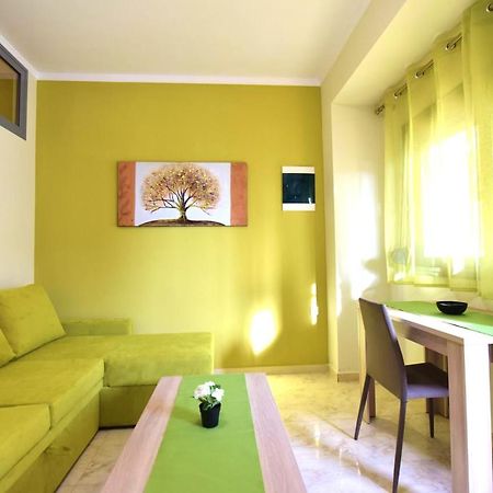 Elia Beach Modern Suites Flogita Esterno foto