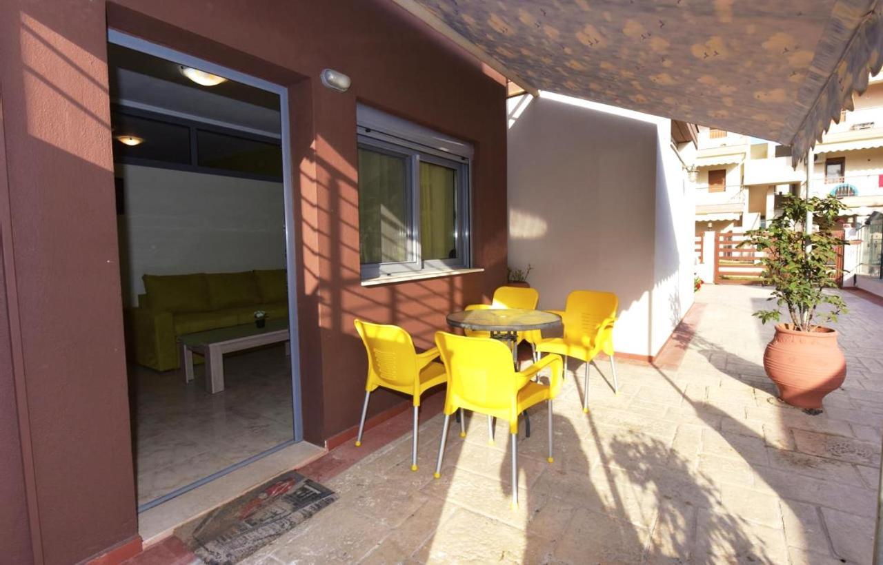 Elia Beach Modern Suites Flogita Esterno foto